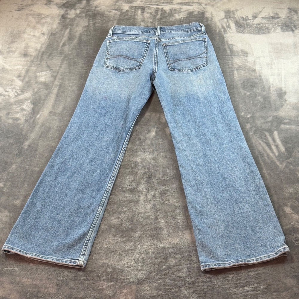 Hollister Relaxed Boot Jeans Light Wash Denim W28 L31 Mid Rise Womens - Picture 8 of 9